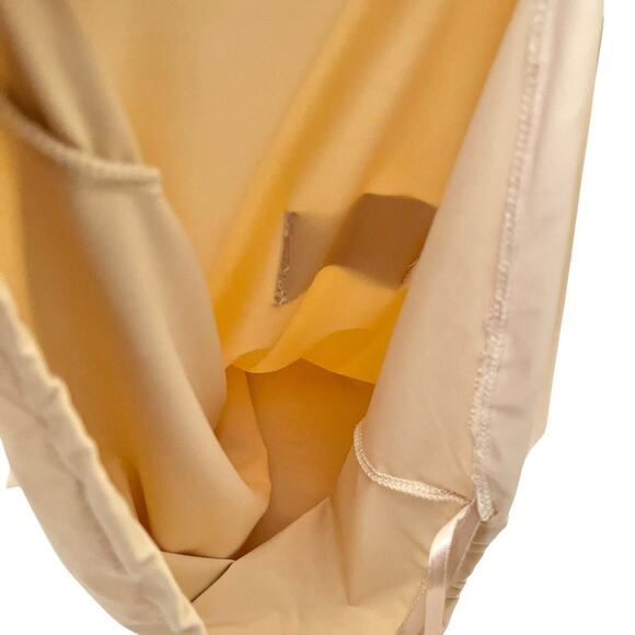 Lirika Matoshi New York Drawstring Cream Handbag Dust Bag 14"x18.5" - Picture 3 of 4